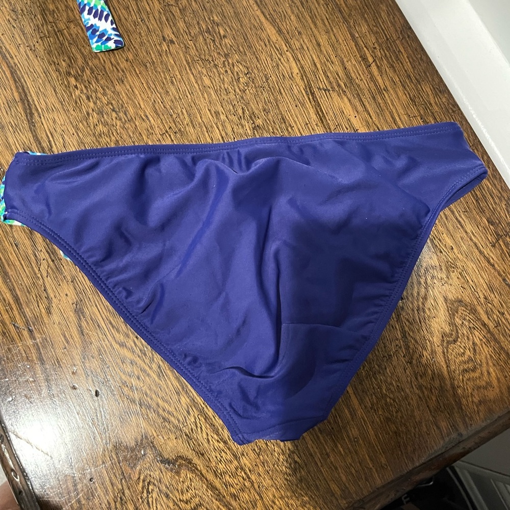 Bikini - Picture 5 of 6